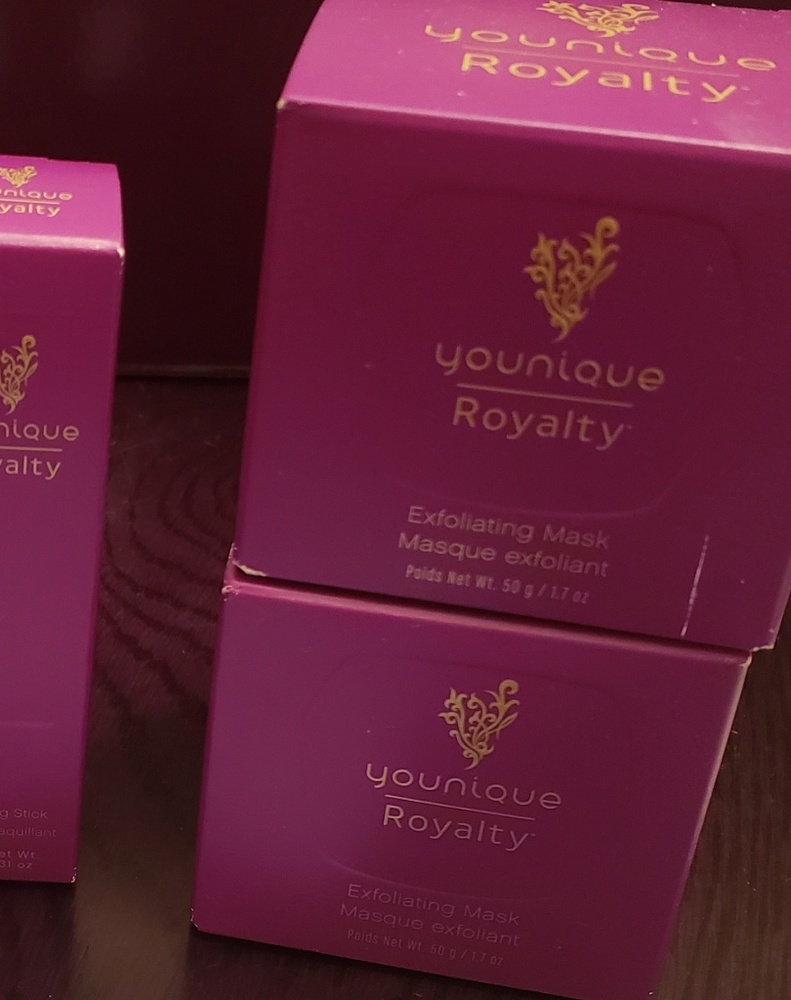 Younique Exfoliating Masks BNIB
